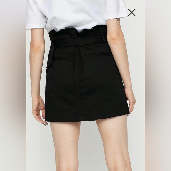 Volcom Frochickie Black Skirt Size-S - Picture 3 of 5